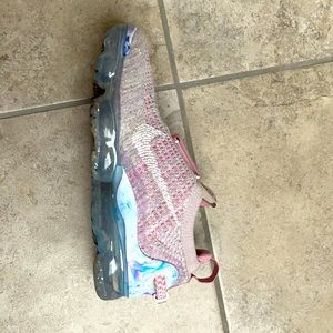 WOMEN'S NIKE AIR VAPORMAX RUNNING SHOES